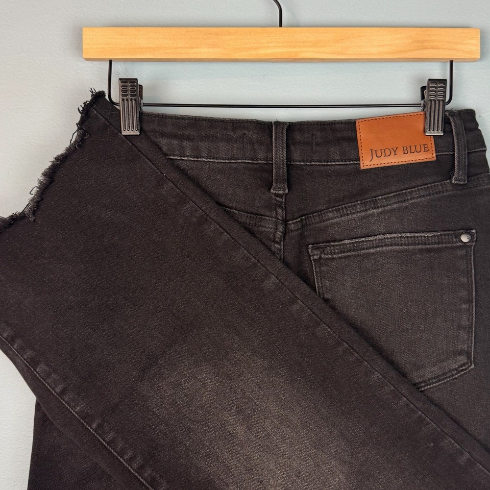 Judy Blue Wide Leg Crop Jeans Womens 7/28 Black Button Fly Raw Hem Stretch Denim